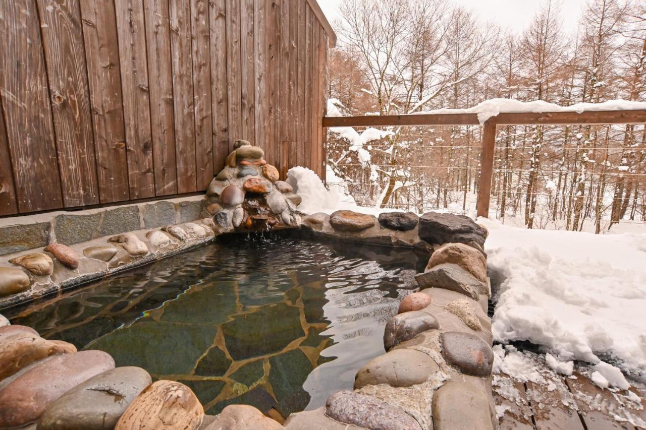 Lake Side Inn Beehive Kitashiobara Buitenkant foto